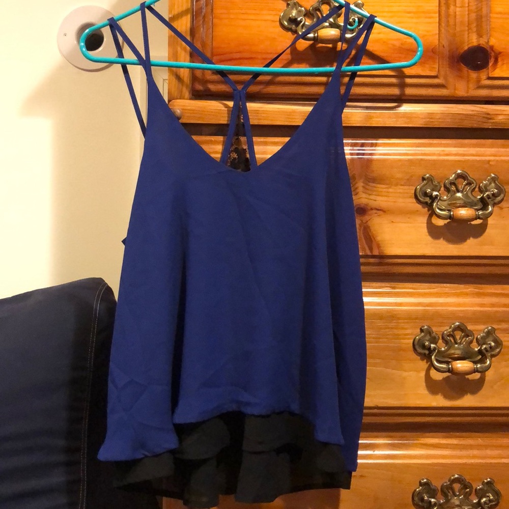 Navy blue and black light top